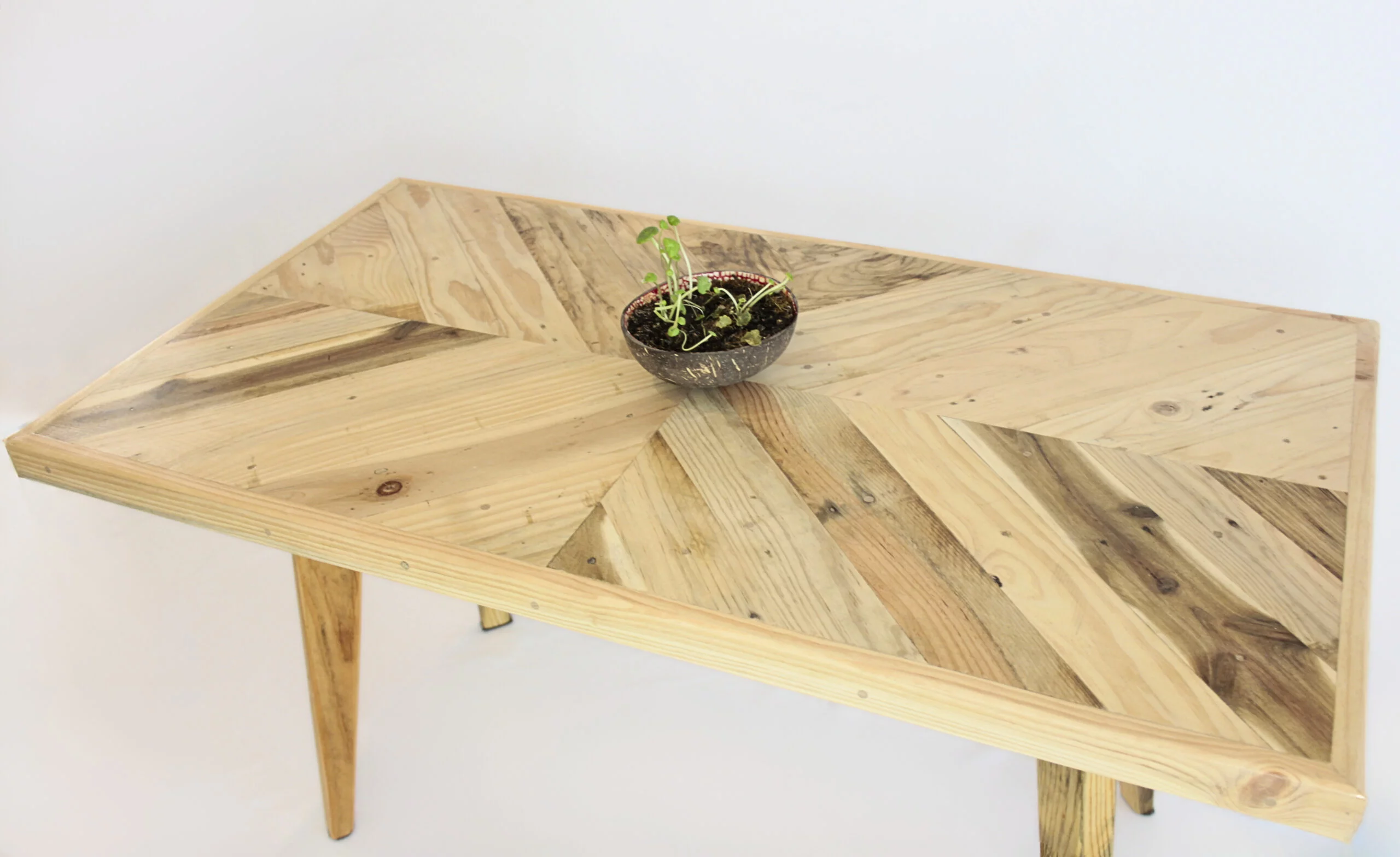 Pallet wood coffee table